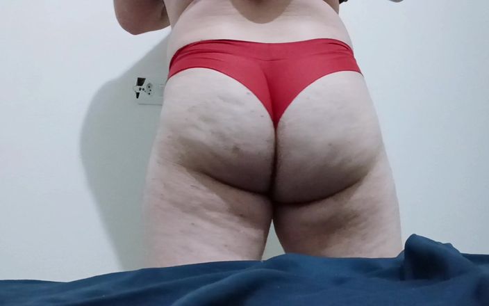 amateurbrazilian: Я обожаю мои красные трусики в стрингах, отшпилили в задницу