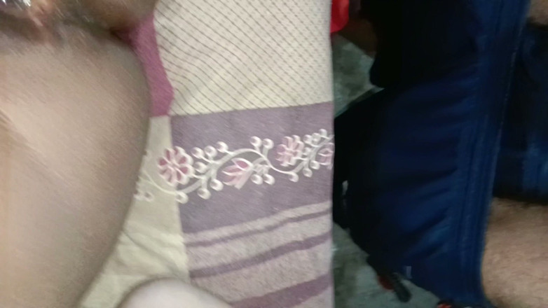 Sexy_girl_nehu: Aku ngentot memek sempit tante seksi India dan memasukkan celana...