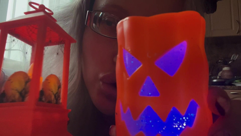 FinDom Goaldigger: Je bent mooier in roze - kokhalst jezelf nu met mijn...