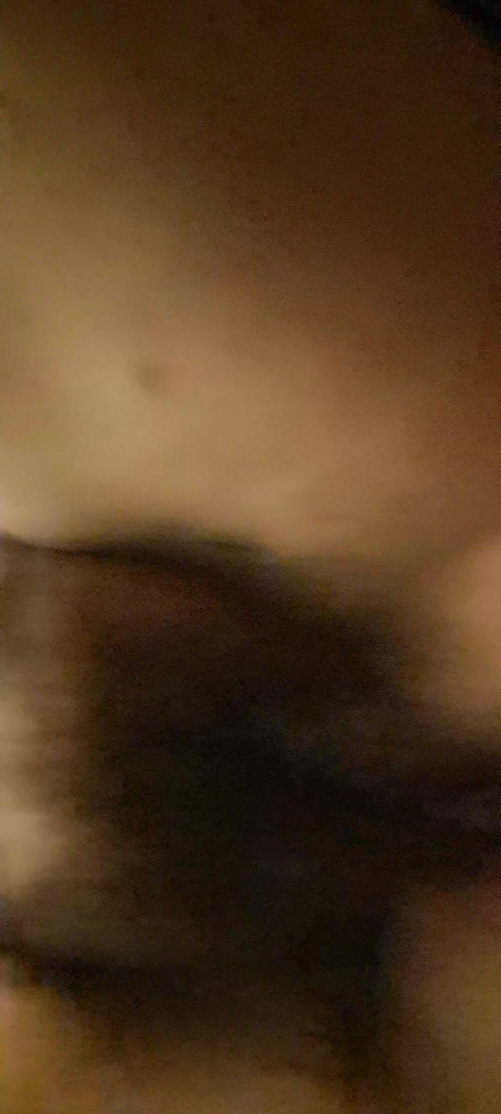 Mommy big hairy pussy: Madrastra mostrando lo apretado que está el culo