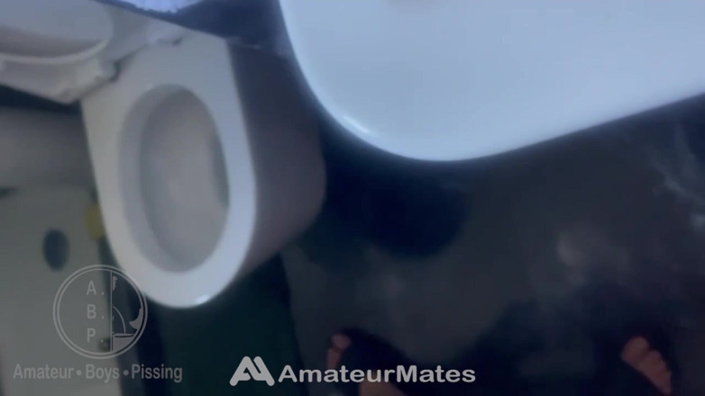 AmateurBoysPissing: Compilation of Amateur Boys Pissing Together