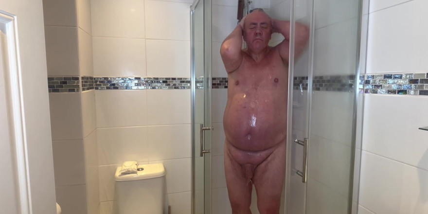 Billy boy fun: Ensam dusch kul