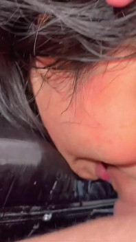 La Bambola Da Scopare Asiatica Con Grandi Tette Luna Mills Fa Sesso Estremo E Beve Piscio