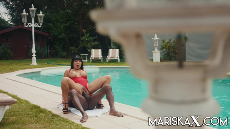 Mariska x: BBC ฉีดแตกใน Valentina Ricci
