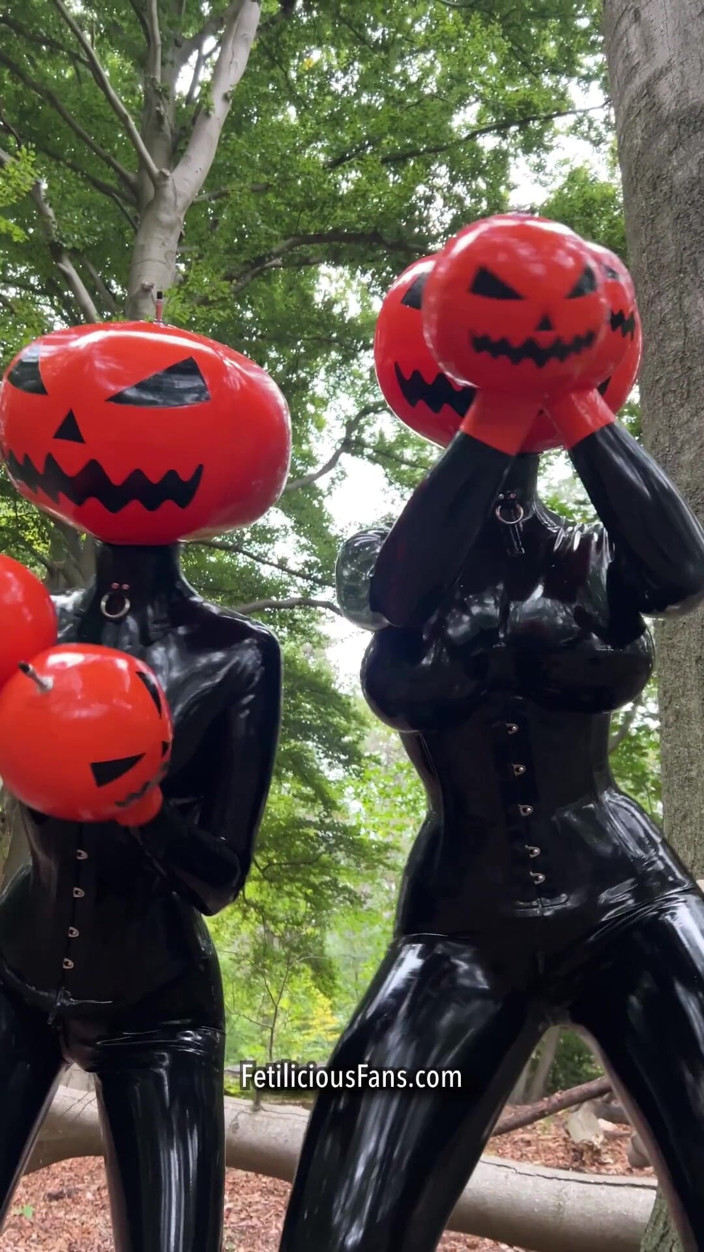 Miss_Fetilicious: Trick or Treat!