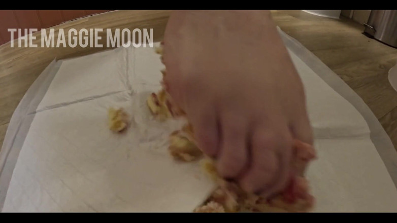 Maggie Moon: Stropind un tort