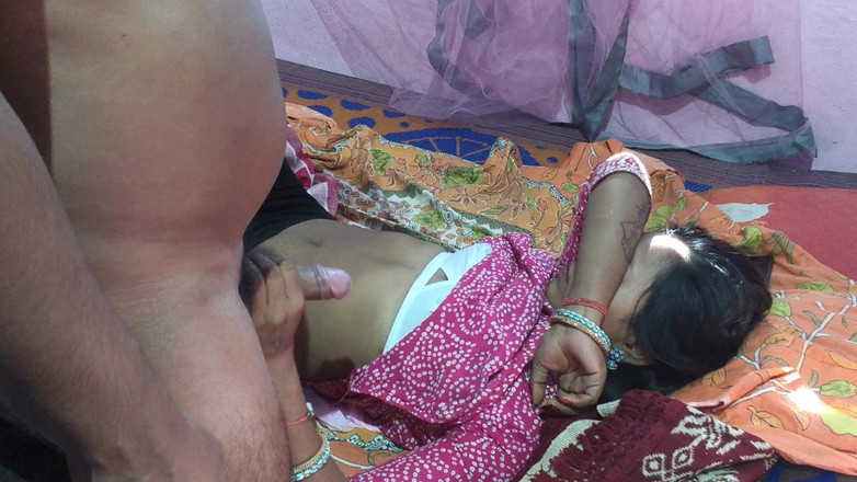 Sobha rani: 德西巴胡第一夜性爱！请慢慢地操我