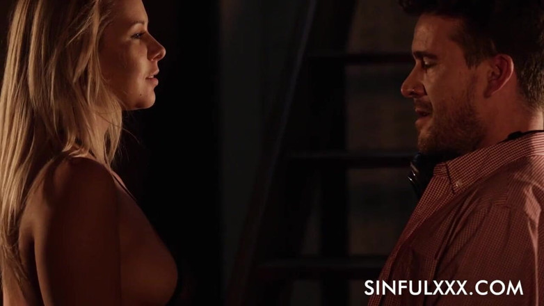 Sinfulxxx: Harter typ, sinnlicher sex von sinfulXXX