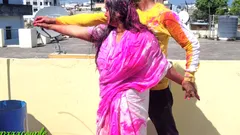 Heiße Witwe Bhabhi XXX Fick mit schwager auf Holi.