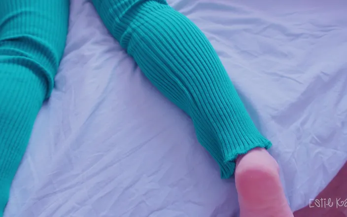 Estie Kay: She Playing Game and I Playing with Her Holes