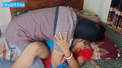 Sabina244: Bhabhi saree comel bernakal dengan abang iparnya untuk seks bertiga...