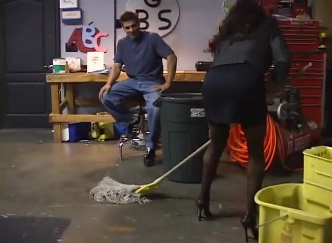 DIRTY MOMS: Francesca Le fucked by co worker in the anaus