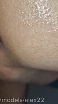 Accidenti, che scopata con sborrata calda! Il mio cazzo era pieno di dolce sperma da scoparmi il culo!