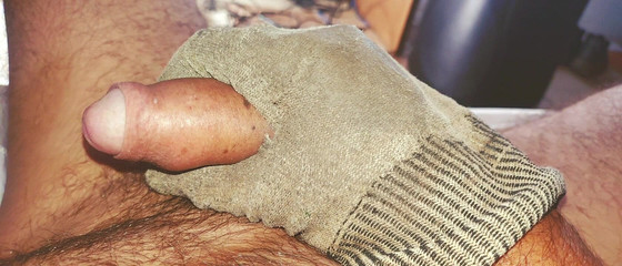 Stink HairyMale: Feticismo dei guanti