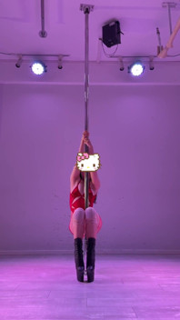 Short Exotic Pole Dancing for Teasing