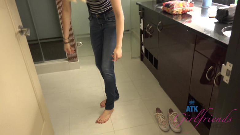 ATK Fans (Girlfriends): Vacanze virtuali a Las Vegas con la dolce Haley Reed 1/3