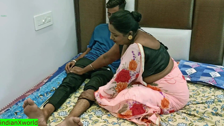 Indian Xshot: Video rekaman seks tante seksi india dan devar! Hot XXX