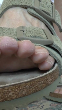 After the Sandal Fashion Show, You’re Going to Sniff My Cheesy Toes and Jerk off!