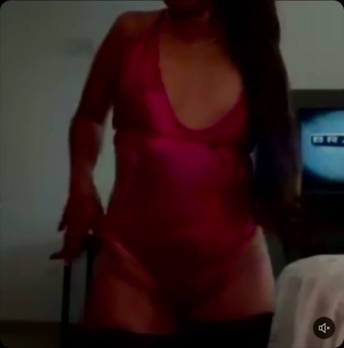 ToXxXiicBarbiie: Texxxas: Livestream Friday Fuck #2