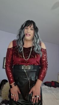 Is It True That Hot Young Men Love Granny Tranny's?