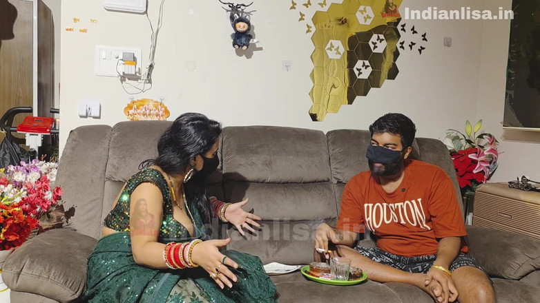 IndianMyra07: Padosi Bhabhi Ki Pyaasi Chut