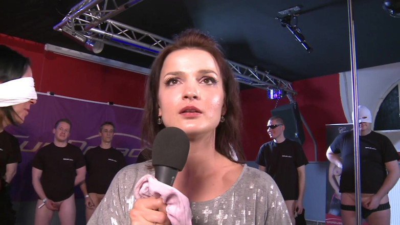 Violetta Angel: Rabo rouette para a noiva tatuada