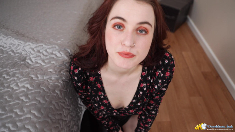DownblouseJerk: Perky genomborrade bröst - JOI