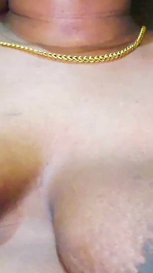 Desi Mohini: Video rekaman seks tante seksi india dengan bugil di jalanan