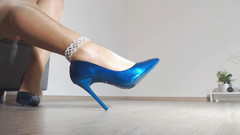 LegsOnHeels: Moje modré boty na mých sexy nohou v punčochách