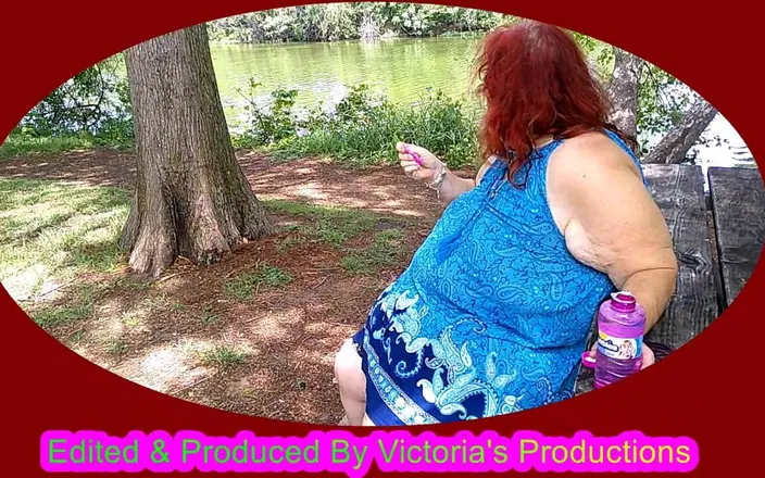 BBW nurse Vicki adventures with friends: Spring Time I Love to Blow Bubbles in the Park...
