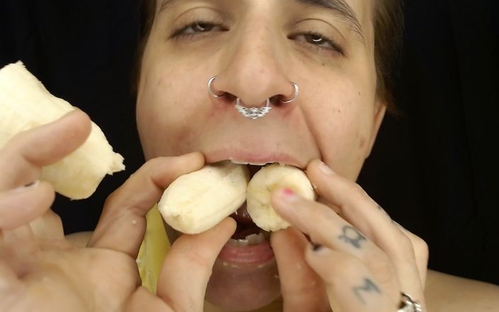 Abby Anna: Naughty Eating Fetish Banana Piercings Big Lips