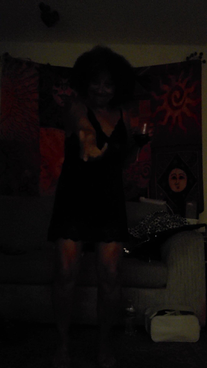 blackberrymilf: Blackberry MILF