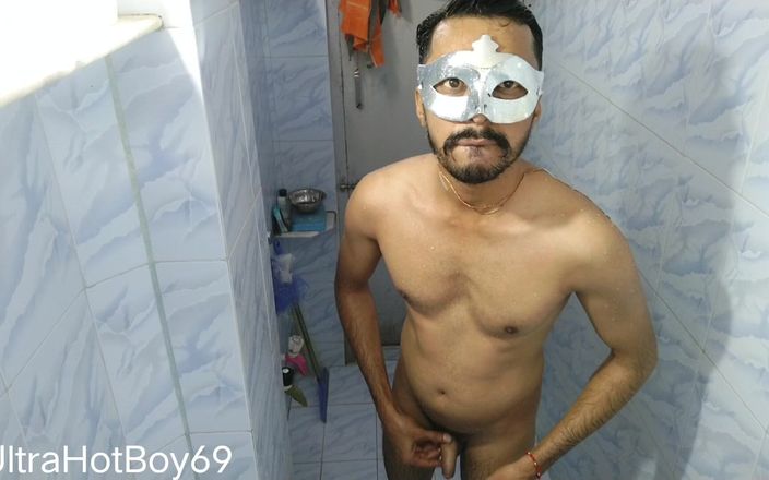 UltraHotBoy69: स्नान का पूरा मज़ा
