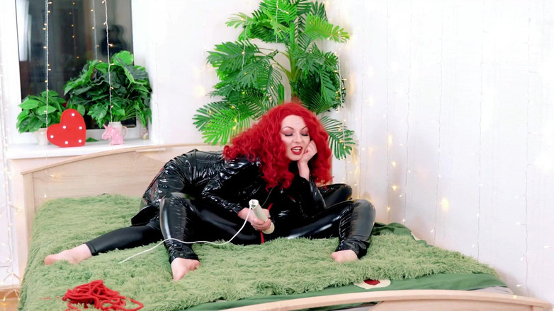 Arya Grander: Bondage-lesben spielen harten sex, heißes ficken, erotisches necken und handschellen -...