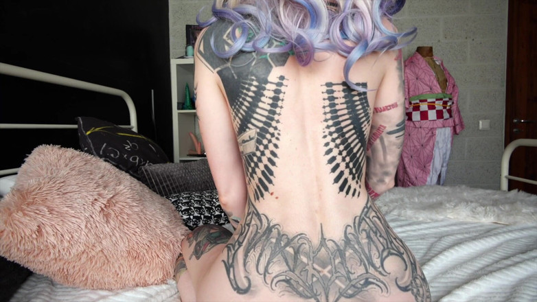 Flame Jade: Tout sur mes tatouages et piercings