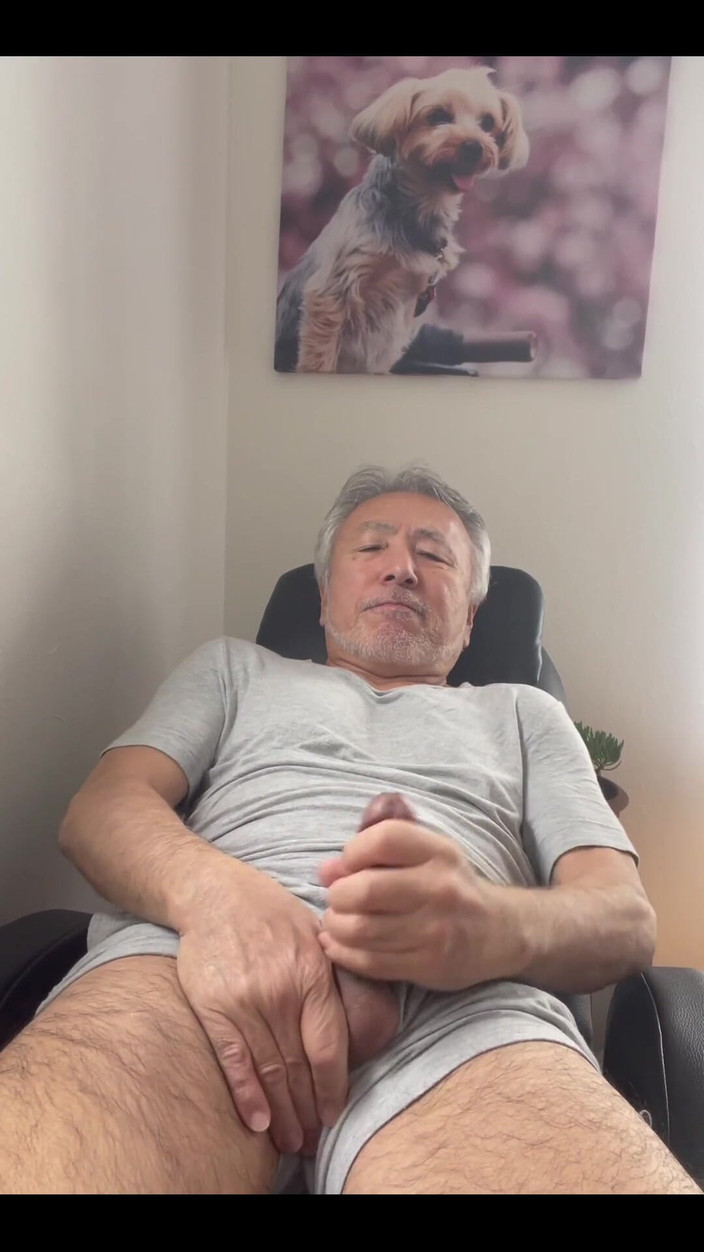 Japanese daddy: 내 큰 아시아 자지를 자위해