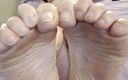 TLC 1992: 極端なクローズアップ足指の爪