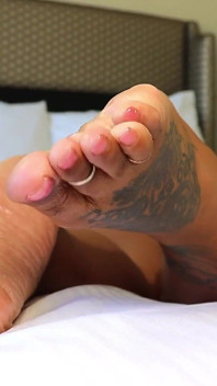 BBW Gudinna Sole Asmr - skrynkliga fötter &vita lakan, tyst fotdyrkan för missbrukare