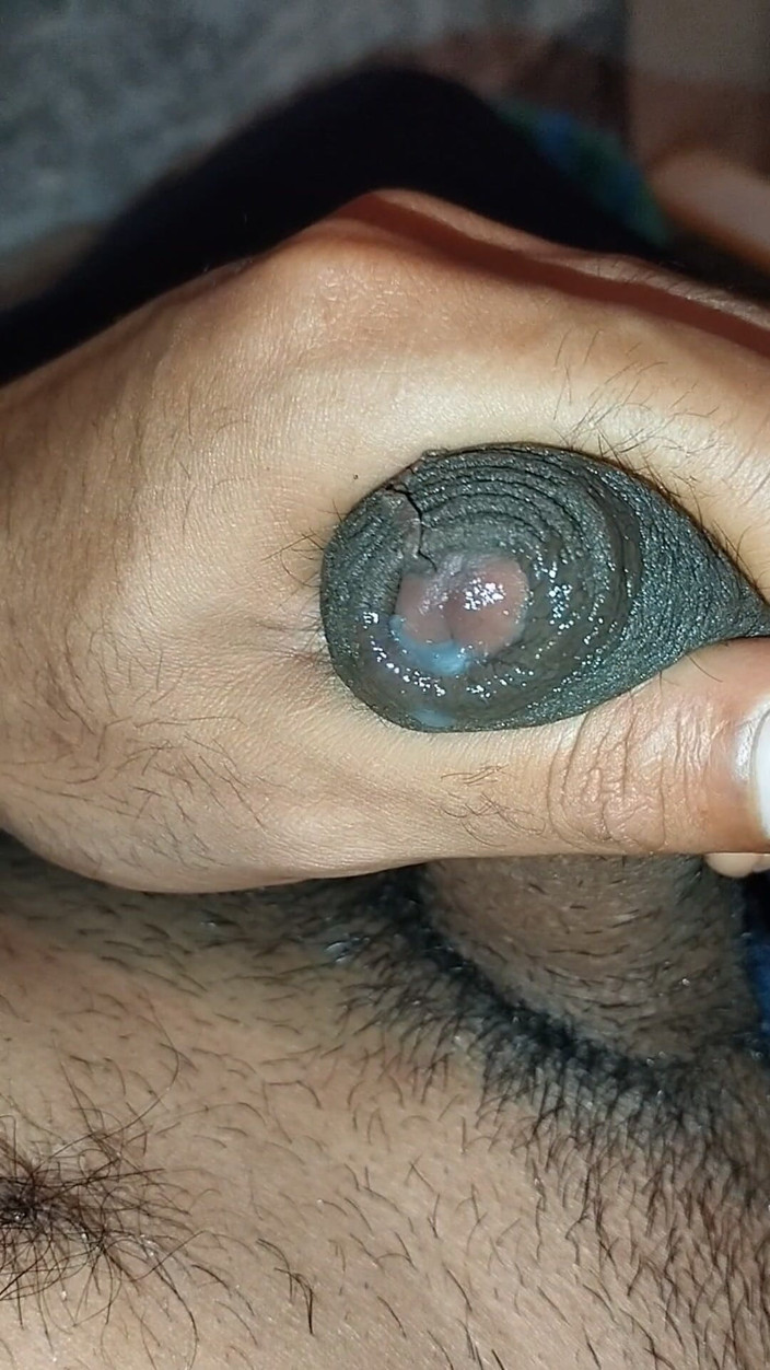 AlexAlejandro13: Il mio cazzo grande pieno di pelo ma bello