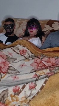 Poprosiłem o podwójną penetrację i spermę w cipce