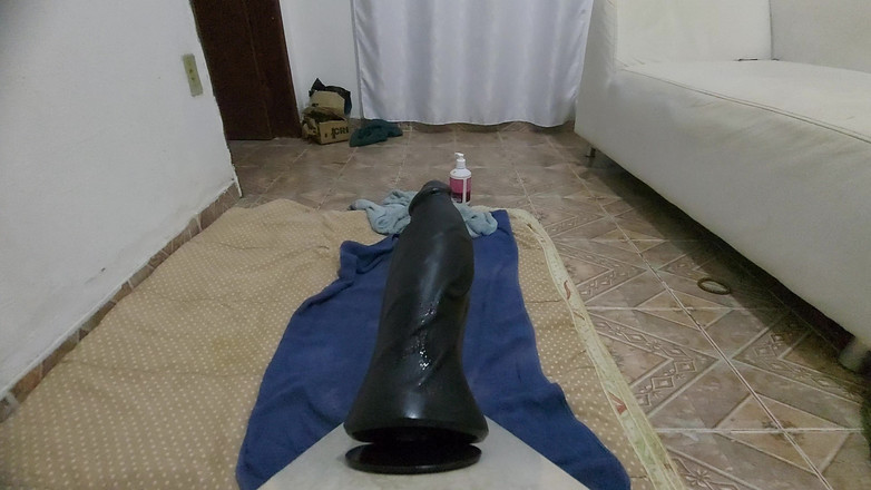 Kiara cdezinha: Culo Avido Attacchi Dildo Nero Xxl