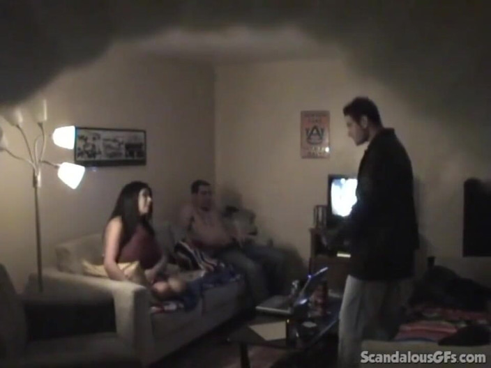 Scandalous GFs: hot aur uttejit garlaphrend larke ke saath raat ka maja...