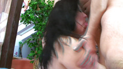 Cock Fest: Baculatá tmavovlasá děvka z Německa miluje tvrdé šukání