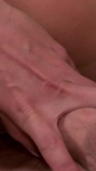 Une blonde incroyable se fait baiser à peine par son nouveau garçon