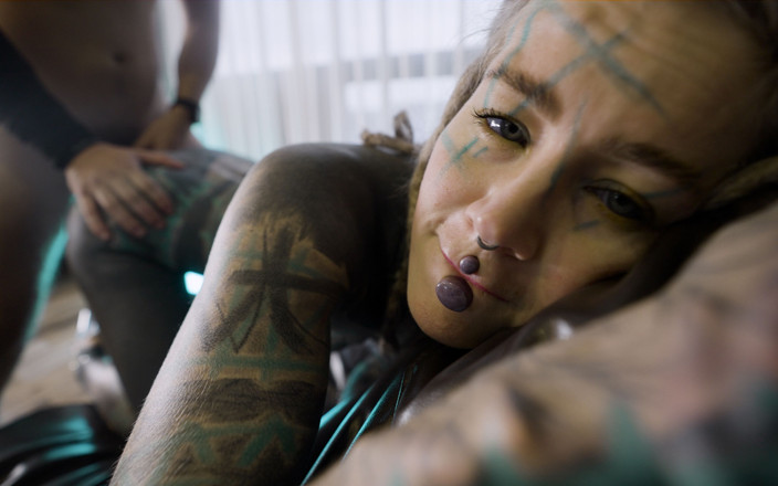 Anuskatzz: Rasta anal reina montando una gran polla y recibiendo una...
