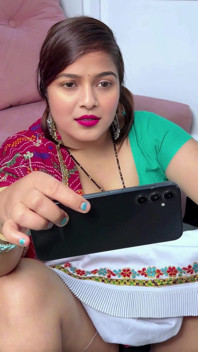 Desi Village Bhabhi Cheated on Her Husband. She Fucked by Her Boss in Hindi Audio