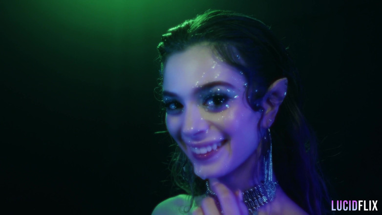 Lucid Flix: Lucidflix Luminati с Molly Little