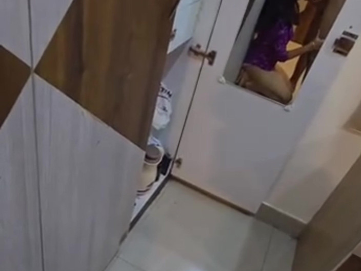 SanskariGirl1: ホテルの部屋で素朴なインド人女性とフェラチオとセックス