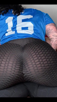 Football Sunday! Let’s Go Lions! (that’s Not My Husband I’m Making Out with Hehe)