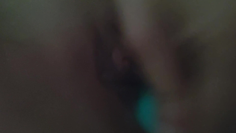 ruhrpottperle: 用假阳具自慰